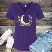 Load image into Gallery viewer, Moon Flower Wreath V-Neck
