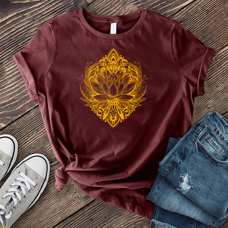 Fine Line Lotus T-shirt's Image